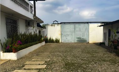 CASA EN VENTA EN URBANIZACION LOS DELFINES