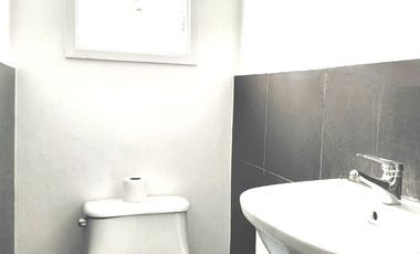 I. HOLZAPFEL #1053 | Casa comercial 8D2B en Viña del Mar