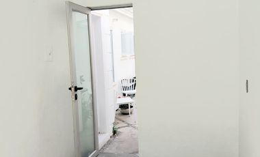 I. HOLZAPFEL #1053 | Casa comercial 8D2B en Viña del Mar