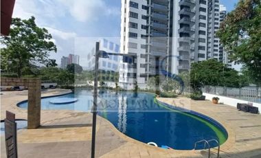 REF: A505 ¡Se arrienda ESPECTACULAR APARTAMENTO ubicado en FLORIDABLANCA, POR LA CLINICA FOSCAL !