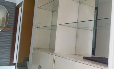 SE VENDE APARTAMENTO DE TRES NIVELES EXCELENTE OPORTUNIDAD