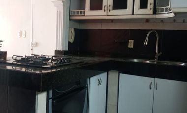 SE VENDE APARTAMENTO DE TRES NIVELES EXCELENTE OPORTUNIDAD