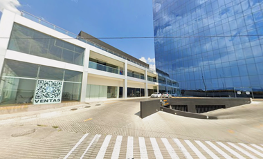 OFICINA EN CORPORATIVO TITANIUM EN VENTA EN HACIENDA EL CAMPANARIO, QUERÉTARO, QRO. REMATE BANCARIO CON POSIBILIDAD DE INVERSIÓN.