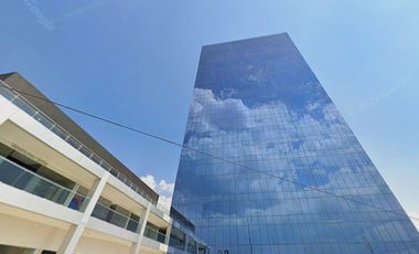 OFICINA EN CORPORATIVO TITANIUM EN VENTA EN HACIENDA EL CAMPANARIO, QUERÉTARO, QRO. REMATE BANCARIO CON POSIBILIDAD DE INVERSIÓN.