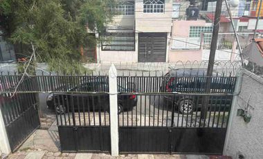 Venta de casa en colonia ensueños Cuautitlán Izcalli Estado de Méx