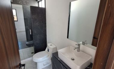 Linda casa ubicada en Arboledas de San Diego