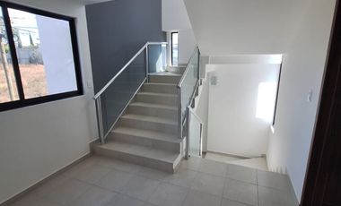 Linda casa ubicada en Arboledas de San Diego