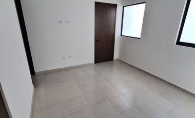 Linda casa ubicada en Arboledas de San Diego