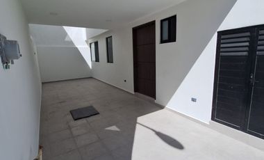 Linda casa ubicada en Arboledas de San Diego