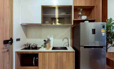 Fully furnished 1-BR Condo in Phrom Phong for sale