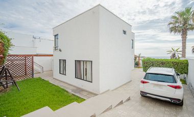 SE VENDE CASA EN PSJE. PLAYA ANCHA.