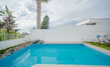 SE VENDE CASA EN PSJE. PLAYA ANCHA.