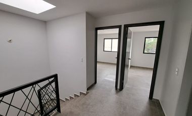 Casa nueva con terreno amplio en venta área de Blvd Fundadores Tijuana