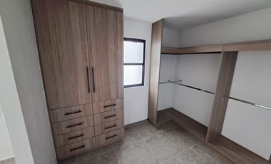 Casa nueva con terreno amplio en venta área de Blvd Fundadores Tijuana