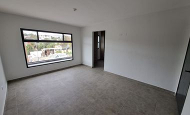 Casa nueva con terreno amplio en venta área de Blvd Fundadores Tijuana