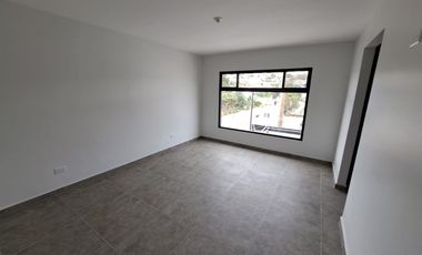 Casa nueva con terreno amplio en venta área de Blvd Fundadores Tijuana