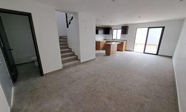 Casa nueva con terreno amplio en venta área de Blvd Fundadores Tijuana