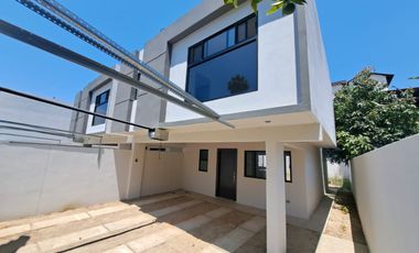 Casa nueva con terreno amplio en venta área de Blvd Fundadores Tijuana