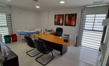 Exclusiva propiedad comercial en Santa Mónica