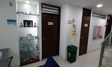 Exclusiva propiedad comercial en Santa Mónica