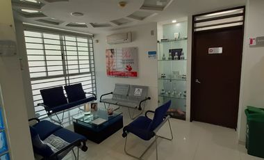 Exclusiva propiedad comercial en Santa Mónica