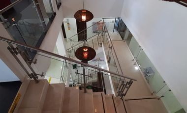 Exclusiva propiedad comercial en Santa Mónica