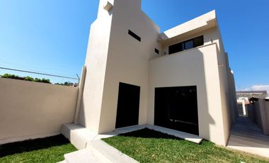 CASA CON ALBERCA EN MORELOS