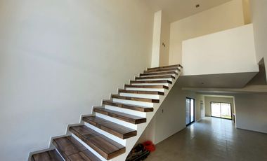 CASA CON ALBERCA EN MORELOS