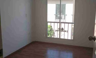 VENDO CASA DE DOS PLANTAS EN CONJUNTO HABITACIONAL DE CONOCOTO