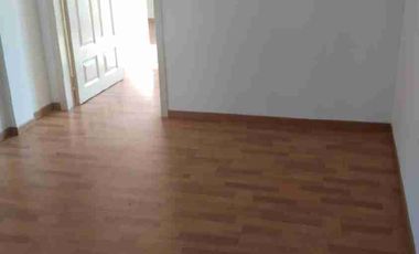 VENDO CASA DE DOS PLANTAS EN CONJUNTO HABITACIONAL DE CONOCOTO