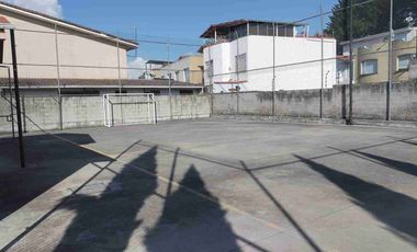 VENDO CASA DE DOS PLANTAS EN CONJUNTO HABITACIONAL DE CONOCOTO