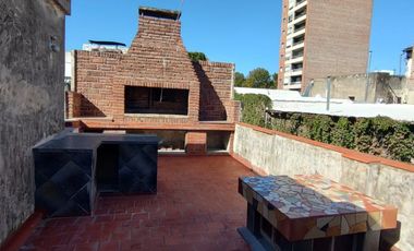 Alquilo casa en Barrio Echesortu