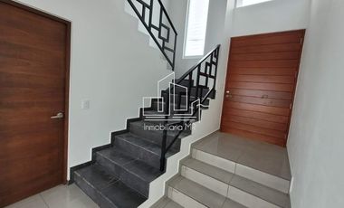 CASA CON ALBERCA EN MORELOS