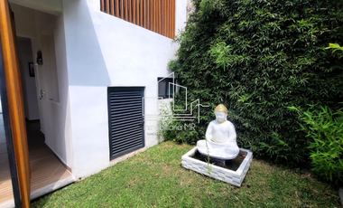 CASA CON ALBERCA EN MORELOS