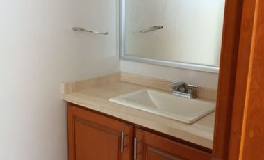 HERMOSA CASA CON CUATRO HABITACIONES EN LA FLORIDA