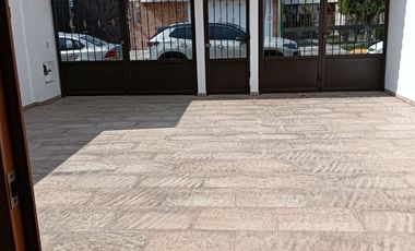 HERMOSA CASA CON CUATRO HABITACIONES EN LA FLORIDA