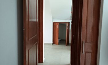 HERMOSA CASA CON CUATRO HABITACIONES EN LA FLORIDA