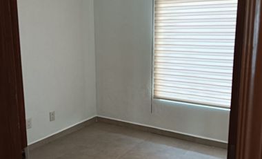 HERMOSA CASA CON CUATRO HABITACIONES EN LA FLORIDA