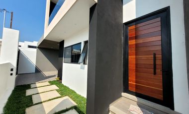 CASA CON ALBERCA EN MORELOS