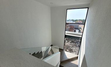 CASA CON ALBERCA EN MORELOS