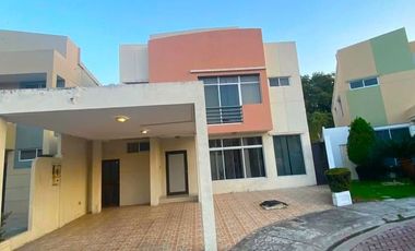 Casa en alquiler Vía a la Costa Km 11  Urb. Bel Horizonte