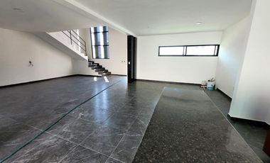 CASA CON ALBERCA EN MORELOS