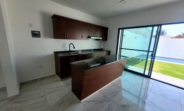 CASA CON ALBERCA EN MORELOS