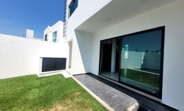 CASA CON ALBERCA EN MORELOS