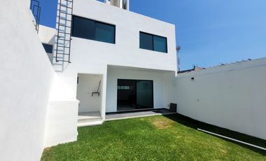 CASA CON ALBERCA EN MORELOS