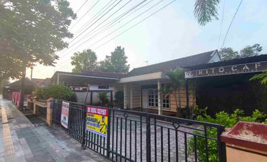 rumah strategis di BLORA