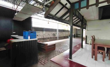 rumah strategis di BLORA