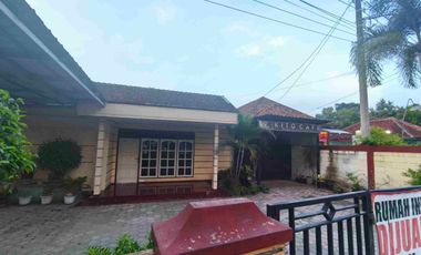 rumah strategis di BLORA