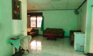 rumah strategis di BLORA