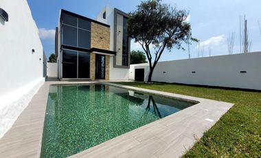 CASA CON ALBERCA EN MORELOS